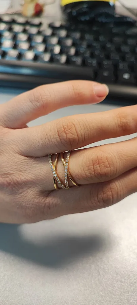 انگشتر طلا 18 عیار زنانه هور گالری مدل Acr570