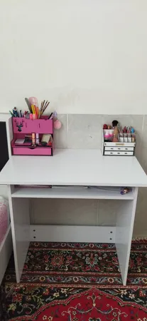 میز تحریر مدل الیت