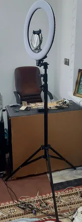 سه پایه نگهدارنده  نور زومی مدل Professional ZM 807