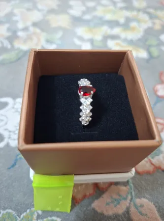 انگشتر نقره زنانه آمیتیس مدل یاقوت AMT-R147