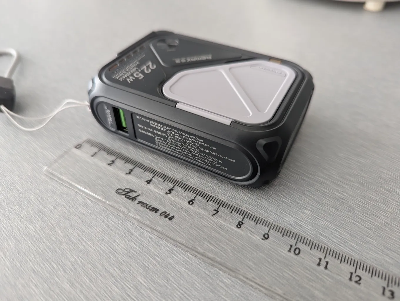 پاوربانک ریمکس مدل rp116 ظرفیت 10000 میلی آمپر ساعت