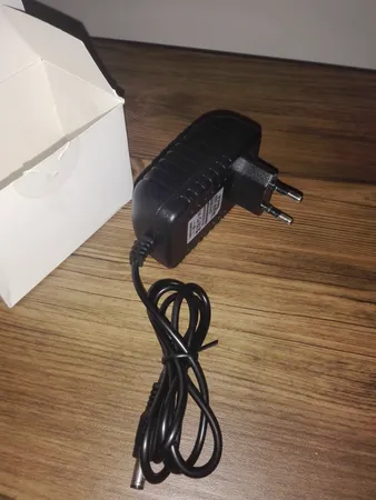 آدابتور برق 12 ولت 2 آمپر مدل YS122