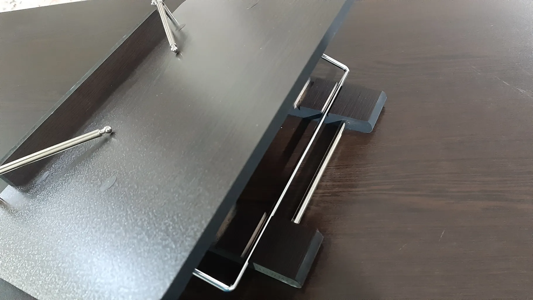 نگهدارنده کتاب نومیز کد 397