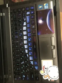 استیکر لپ تاپ طرح spa-ce 08 به همراه برچسب حروف فارسی کیبورد