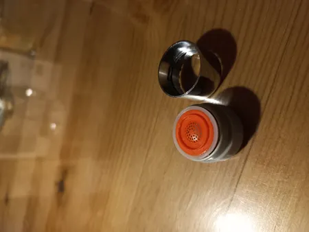 سرشیر آب مدل چرخشی مفصل دار بازویی برنجی 360