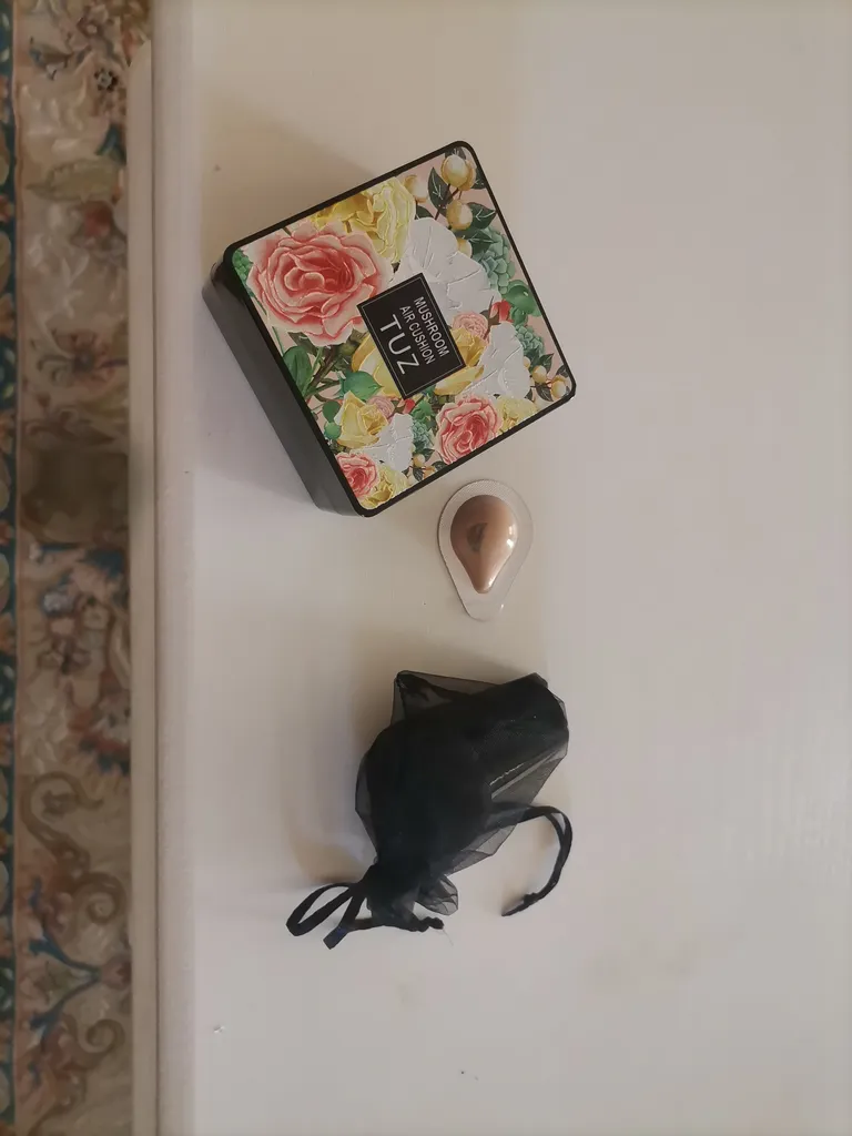 کوشن توز مدل گل رز شماره 02 به همراه پد آرایشی