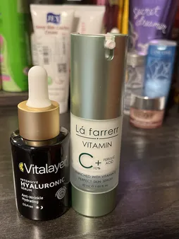 سرم ضد چروک و روشن کننده لافارر مدل Ferulic Acid مناسب انواع پوست حجم 30 میلی لیتر