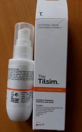 کرم روشن کننده دست و صورت تیلسیم مدل ویتامین C مناسب برای انواع پوست حجم 50 میلی‌لیتر