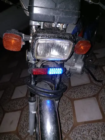 چراغ موتور سیکلت مدل پلیسی کد S1845