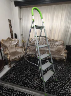 نردبان شش پله آترون مدل پارتیان