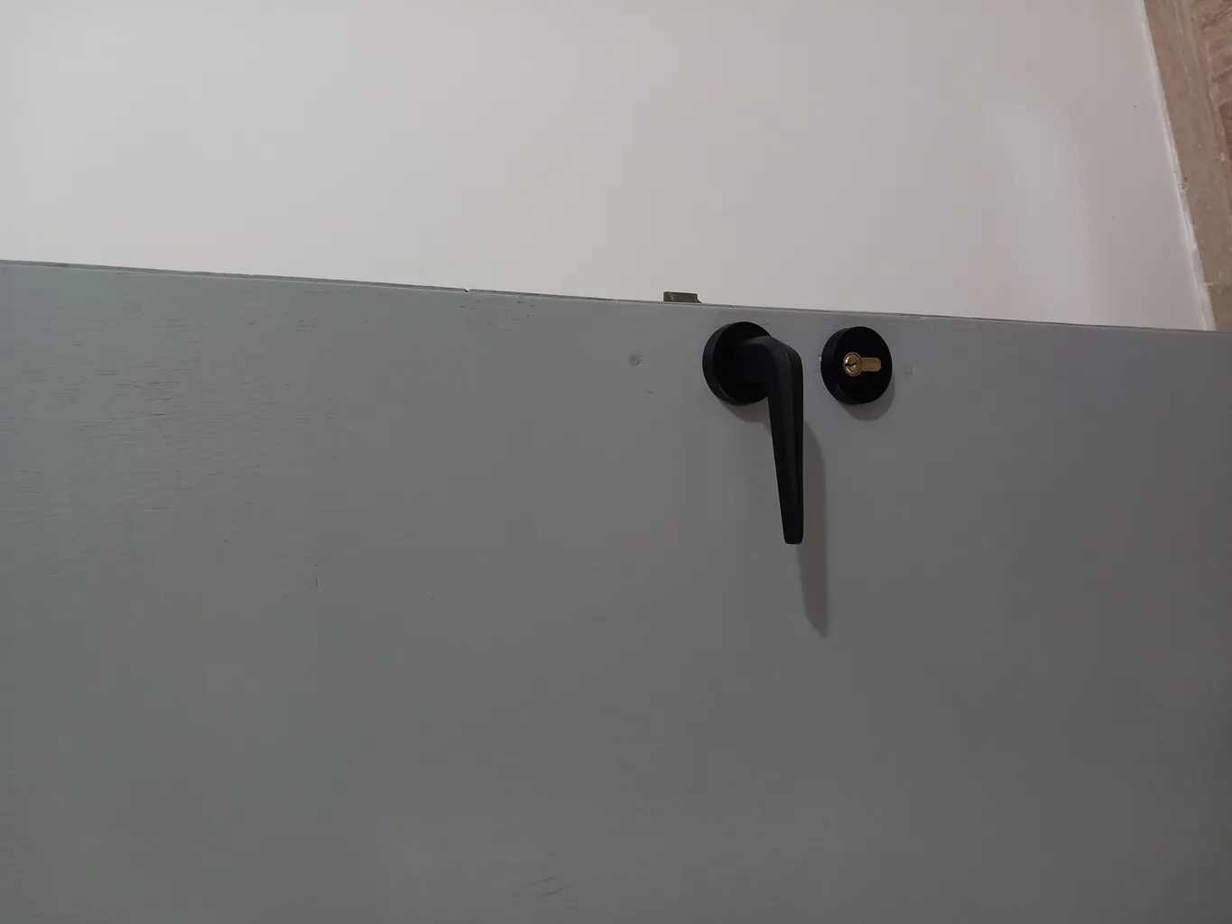 دستگیره در مدل R507 سویچی بسته دو عددی