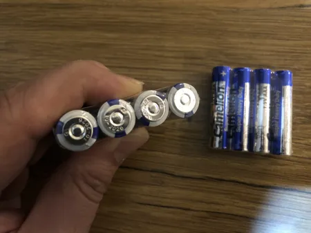 باتری قلمی و نیم قلمی کملیون مدل Super Heavy Duty بسته 16 عددی