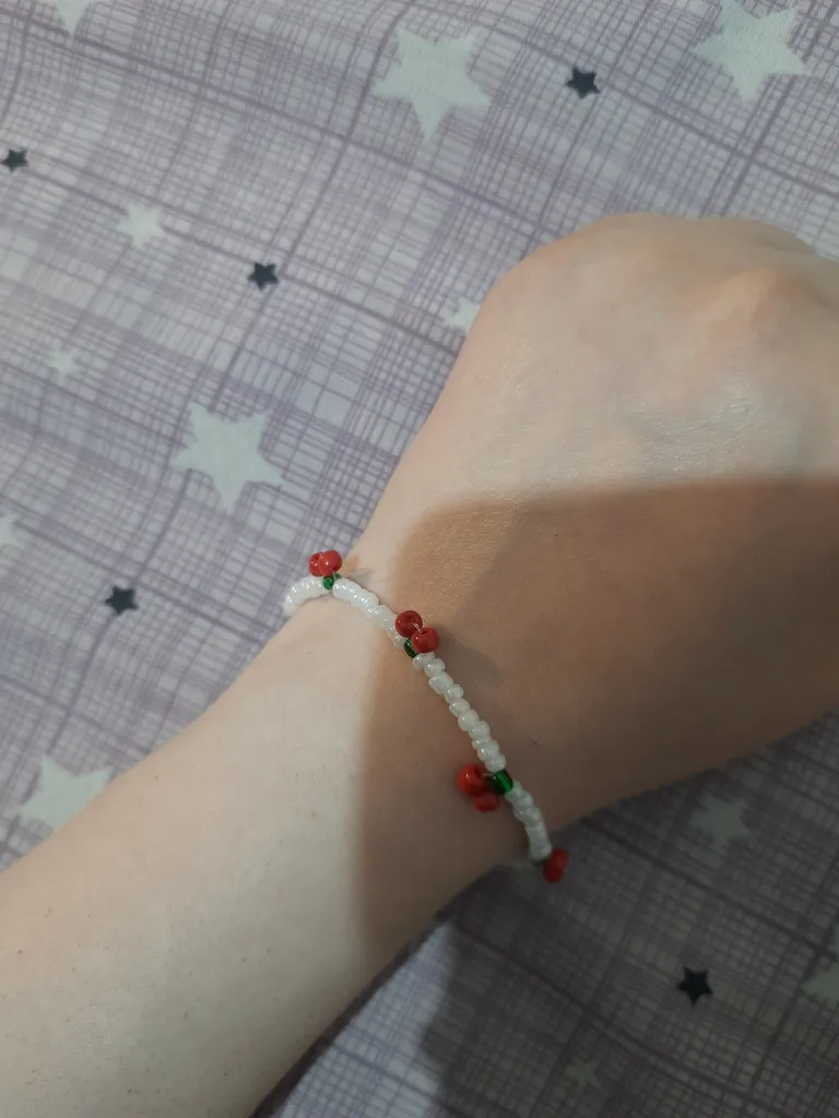 دستبند دست‌ساز زنانه مدل آلبالو گیلاس کد CH7