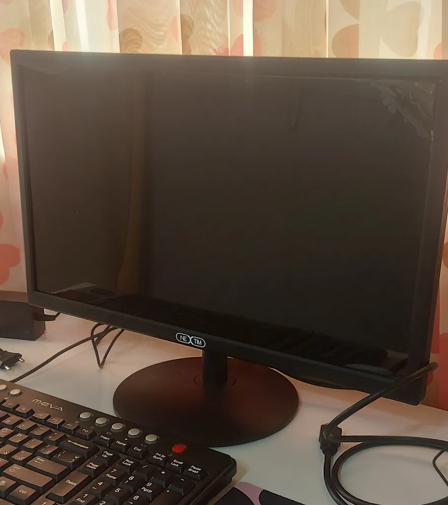 مانیتور نکستیم مدل NX-LED20-LY سایز 20 اینچ