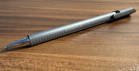 مداد نوکی 0.5 میلی متری استدلر مدل TRIPLAS