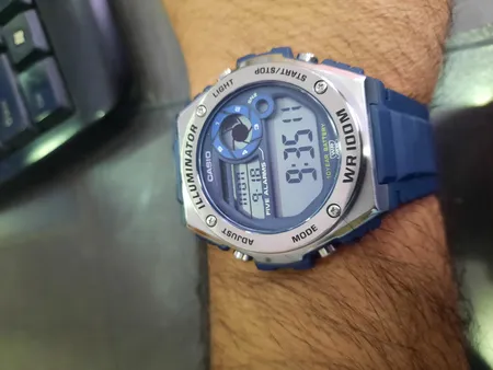 ساعت مچی دیجیتال مردانه کاسیو مدل MWD-100H-2AVDF