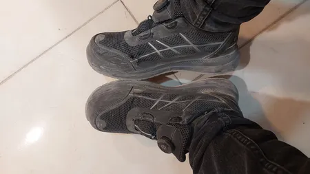 کفش ایمنی سیف تو مدل عایق برق مهندسی اسپرت BEST MAX