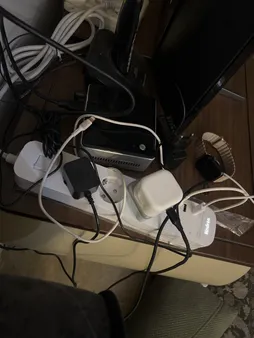 چندراهی برق هادرون مدل P343 مجهز به شارژر 30 وات