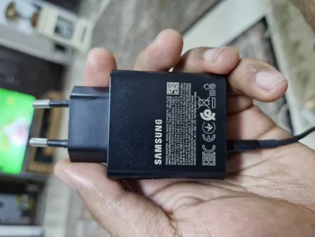 شارژر دیواری 35 وات سامسونگ مدل EP-TA220