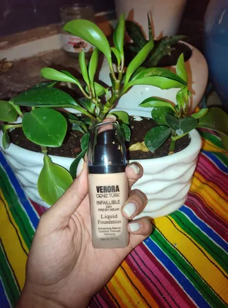 کرم پودر ورورا مدل 206 حجم 35 میلی لیتر