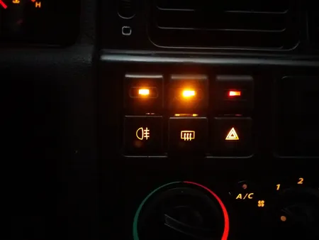 کلید فلاشر خودرو وارون مدل K-281 مناسب برای پژو 405 GLX