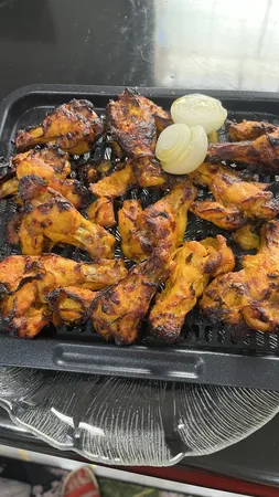 هواپز 12 لیتری بلک اند دکر مدل AOF-100-B5