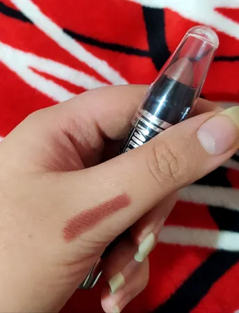 رژ لب مدادی میلوس شماره 24