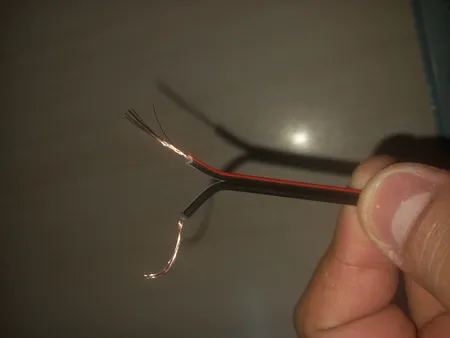 سیم 2 در 0.5 مدل PYNM