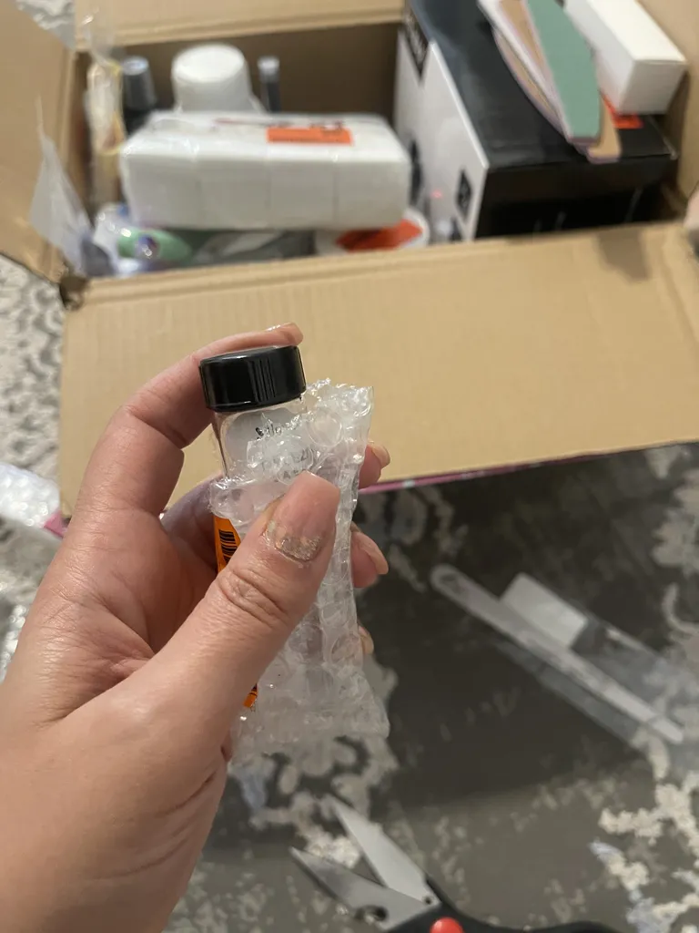 کلینزر پنس مژه مونیمار مدل professional حجم 18 میلی لیتر