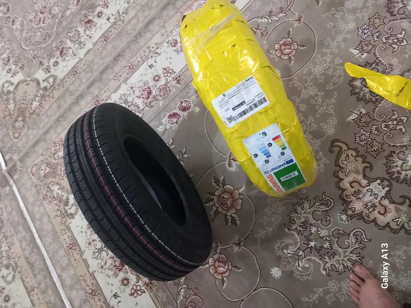 لاستیک خودرو رودوینگ مدل RW-581 سایز 175/70R13 - دو حلقه
