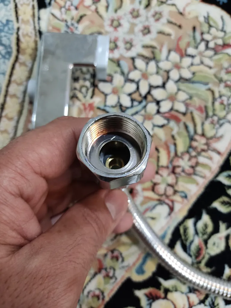 شلنگ توالت پاپیروس مدل شات آف قهرمان