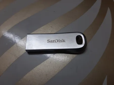 فلش مموری سن دیسک مدل Ultra Luxe ظرفیت 64 گیگابایت