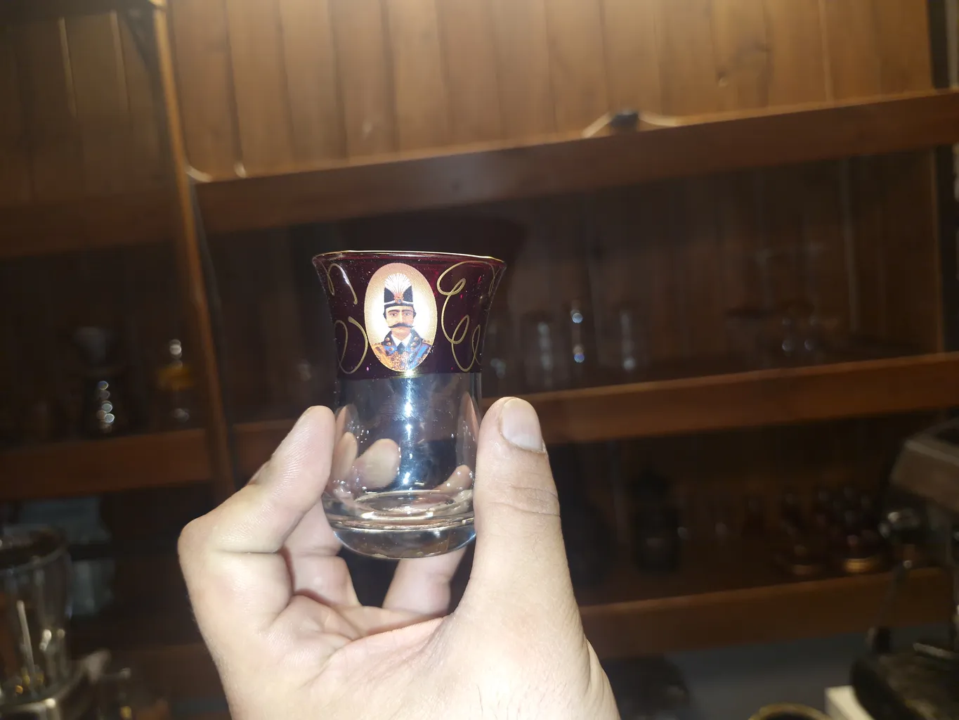 ست فنجان و نعلبکی ۱۲ پارچه مدل کمرباریک شاه عباسی