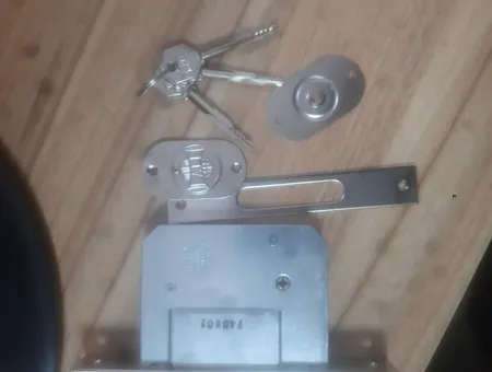 قفل چهار میله کاله کلید مدل 189-4MF