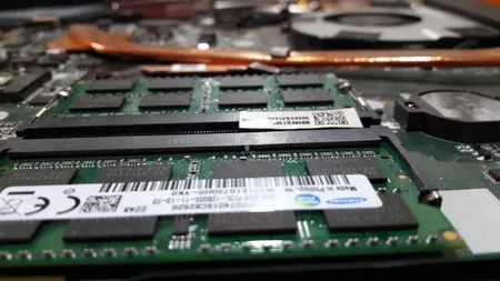 رم لپ تاپ DDR3L دو کاناله 1600مگاهرتز cl11 سامسونگ مدل PC3L-12800S ظرفیت 8 گیگابایت