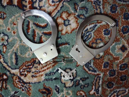 دستبند اسباب بازی مدل police-2