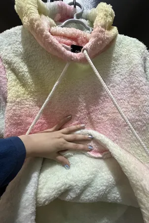 هودی زنانه مدل آبرنگی