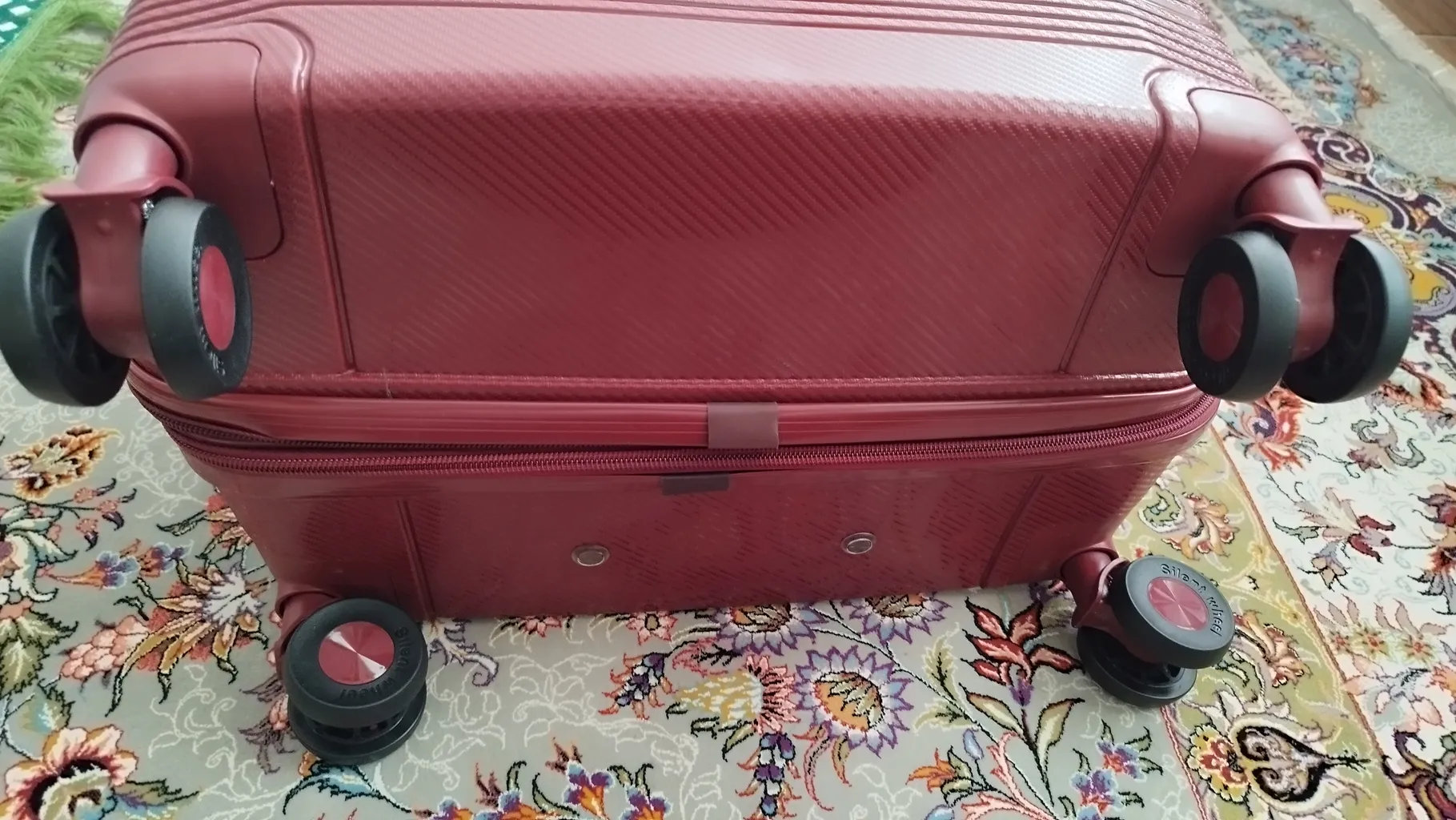 چمدان پرزیدنت مدل new سایز متوسط