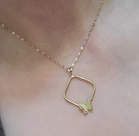 آویز گردنبند طلا 18 عیار زنانه گنجینه هنر خوش نشین مدل پروانه کد M49