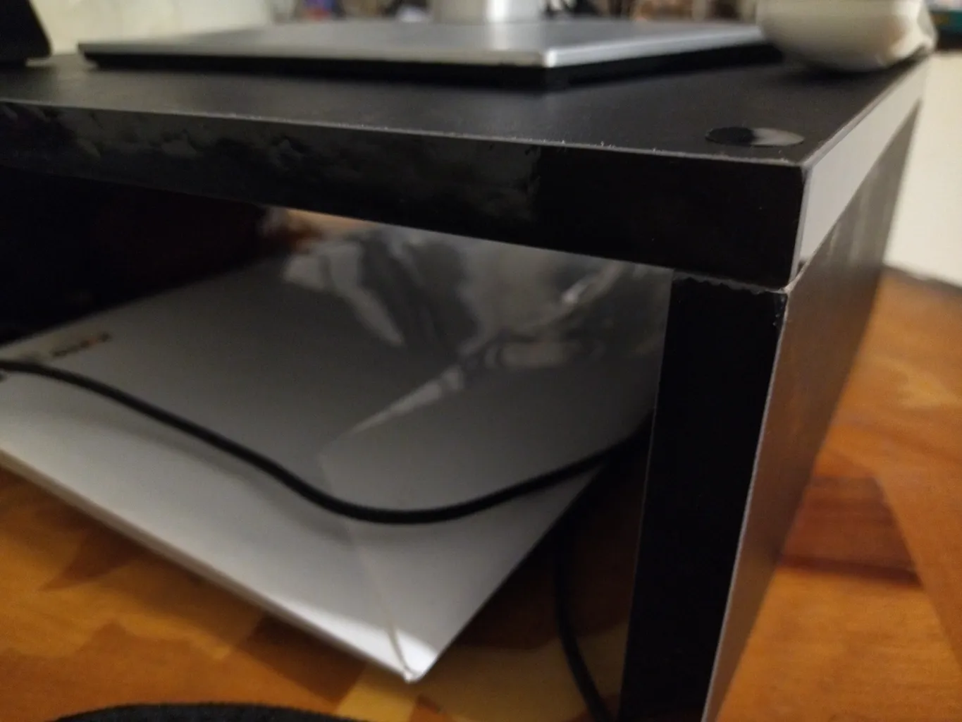 پایه نگهدارنده مانیتور چوبیکو مدل آوا