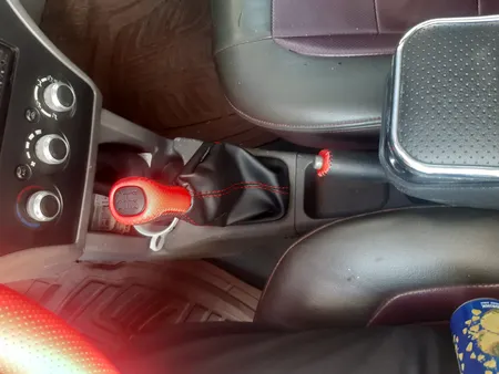 روکش فرمان کاور پلاس مدل PR-LUXE-RD به همراه سردنده وگردگیر و روکش ترمزدستی و کاور سویچ مناسب برای پراید