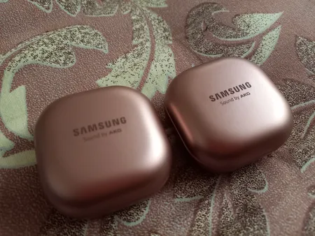 هدفون بلوتوثی سامسونگ مدل Galaxy Buds Live