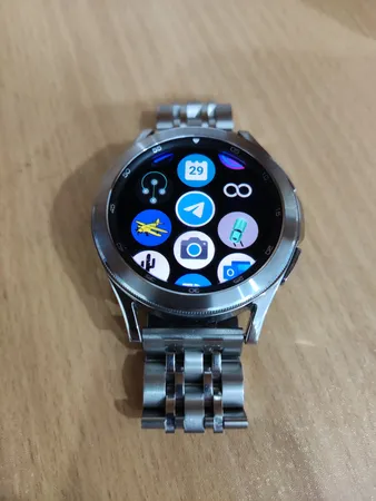 ساعت هوشمند سامسونگ مدل Galaxy Watch4 Classic 42mm  بند سیلیکونی