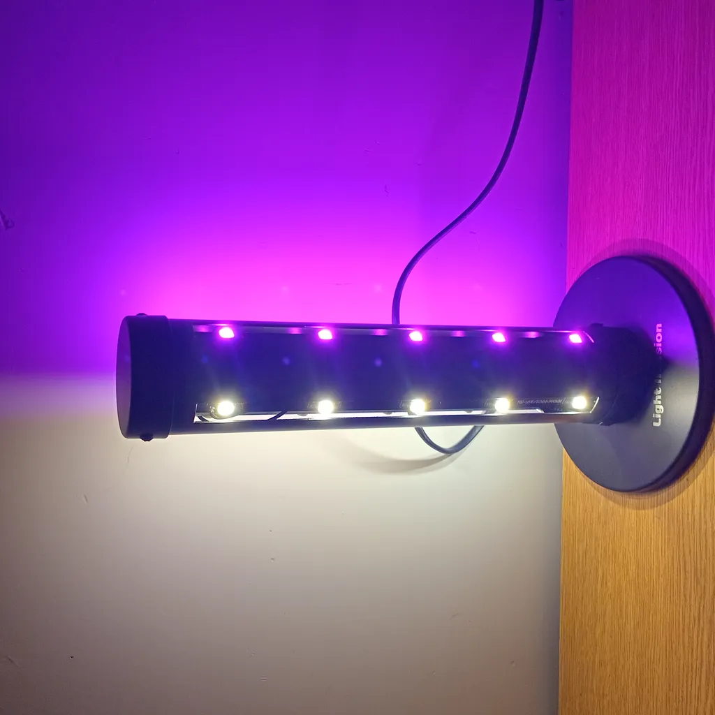 لامپ رشد گیاه 20 وات لایت میژن مدل پایه دار mini sun war 20