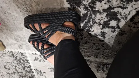 صندل ساحلی زنانه پاپا مدل 1528-BK