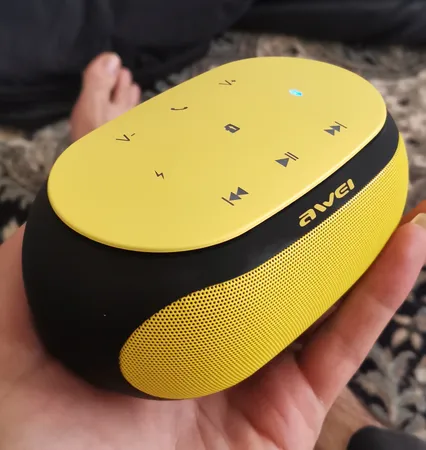 اسپیکر بلوتوثی قابل حمل آوی مدل Y200