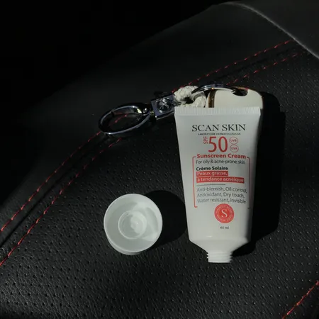 کرم ضدآفتاب اسکن اسکین مدل Anti Blemish، حجم 40 میلی‌لیتر