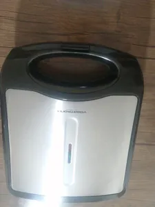 تجریه خرید ساندویچ ساز مدل وگاترونیکس VE-163