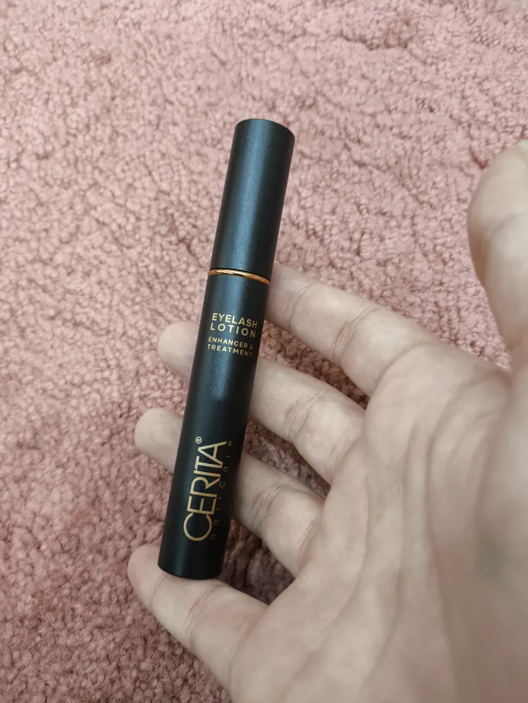 محلول تقویت کننده مژه سریتا مدل Eyelash lotion حجم 8 میلی لیتر