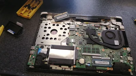 رم لپ تاپ DDR3L دو کاناله 1600مگاهرتز cl11 سامسونگ مدل PC3L-12800S ظرفیت 8 گیگابایت